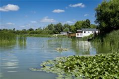 Chichester Lakeside Holiday Park, Chichester, West Sussex