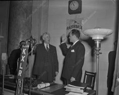 Arkansas State Archives: Sid McMath Taking Gubernatorial Oath of Office Arkansas State Archives: Sid McMath Taking Gubernatorial Oath of Office