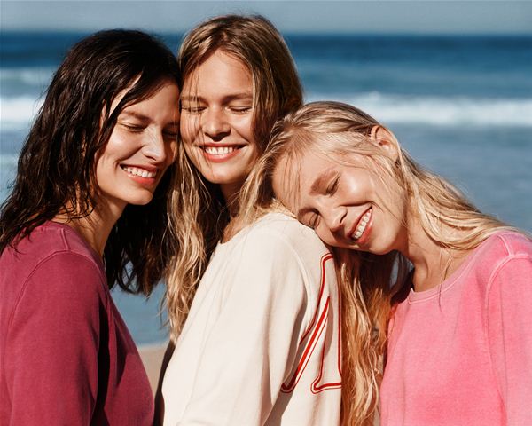 International Premiere - The new MARC O’POLO campaign features top model Anna Ewers in front of the camera with her sisters for the very first time